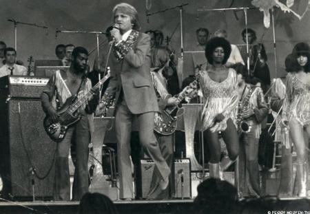 claude-francois-et-peggy-2_leader