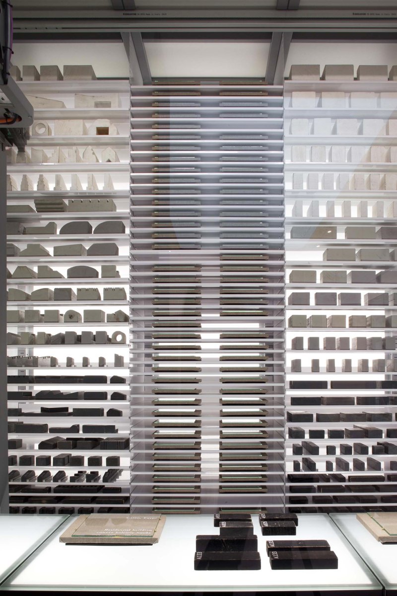 James Beckett_at Belgian Pavilion at La Biennale di Venezia 56th International Art Exhibition _Courtesy the artist, Wilfried Lentz, Rotterdam and T293, Rome and Naples. Photo Alessandra Bello_2