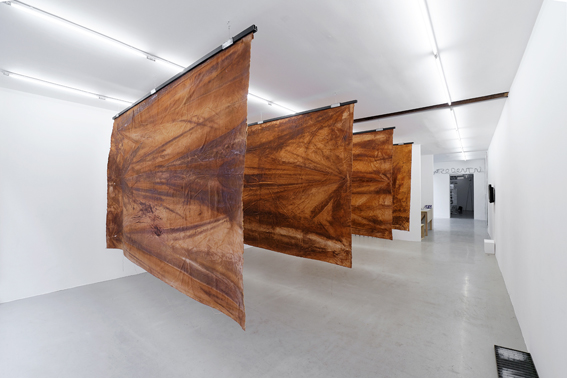 [NOTES] Réflexions conceptuelles sur la matérialité dans l&rsquo;art de Moshekwa Langa et Nora Schultz -Le Coin de l&rsquo;Oeil à la Fondation&nbsp;Kadist